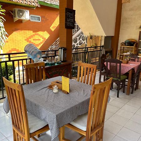 罗威那 Kubu Elsa Bali酒店 外观 照片